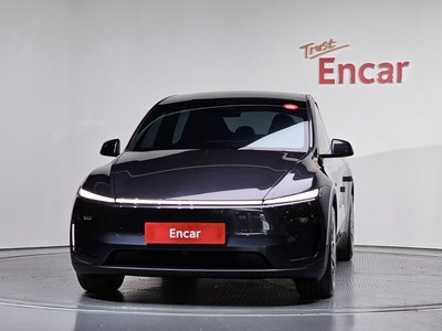 TESLA MODEL Y - 2