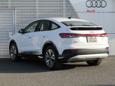 AUDI Q4 SPORTBACK E-TRON - 4
