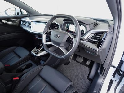 AUDI Q4 SPORTBACK E-TRON - 8