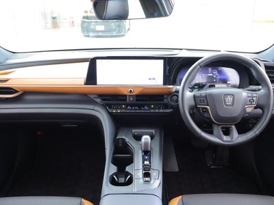 TOYOTA CROWN CROSSOVER - 6