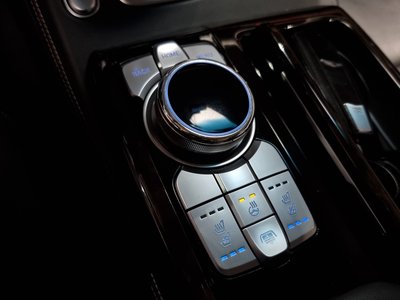 2020 Genesis G90 — миниатюра 21