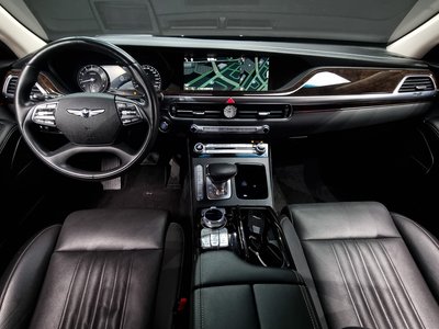 2020 Genesis G90 — фото 5