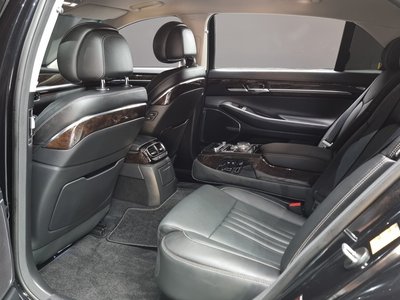 2020 Genesis G90 — миниатюра 12