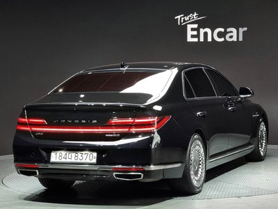 2020 Genesis G90 — фото 3