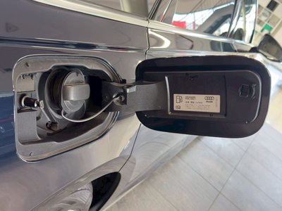 صورة مصغرة 17 لـ 2022 AUDI A8