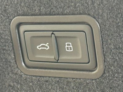 صورة مصغرة 11 لـ 2022 AUDI A8