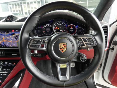 PORSCHE CAYENNE - 10