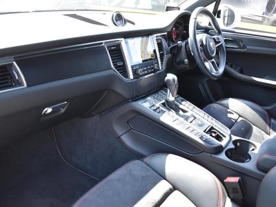 2018 Porsche MACAN 缩略图 23