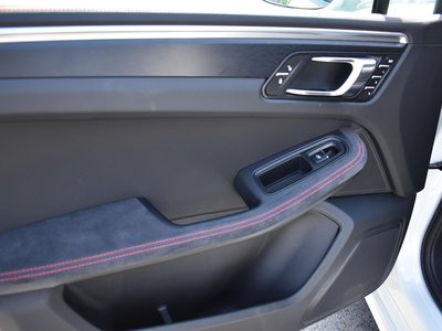 2018 Porsche MACAN 缩略图 22