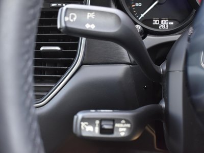 2018 Porsche MACAN 缩略图 33