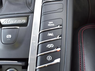 2018 Porsche MACAN 缩略图 32