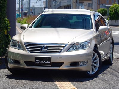 2011 LEXUS LS photo 10