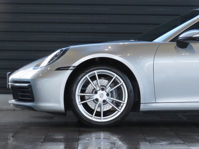 صورة 8 لـ 2021 Porsche 911