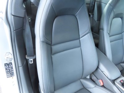 2021 Porsche 911 — миниатюра 13