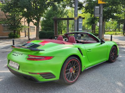 PORSCHE 911 - 10