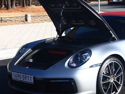 PORSCHE 911 - 7