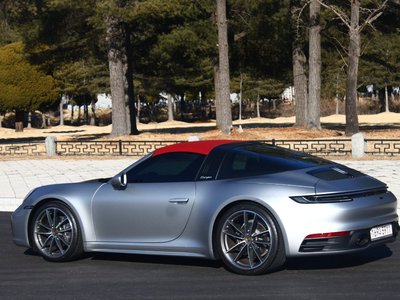 PORSCHE 911 - 5