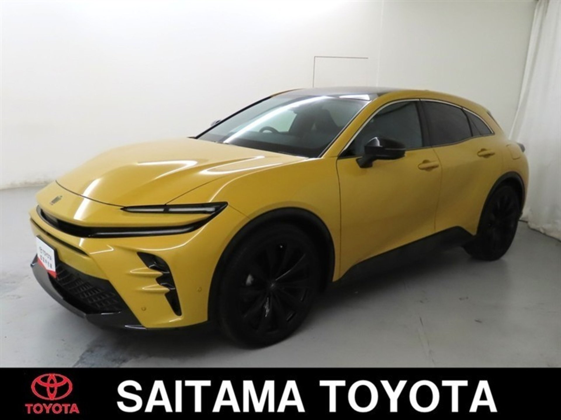 TOYOTA CROWN SPORT - View 1