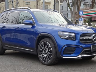 MERCEDES-BENZ GLB - 3