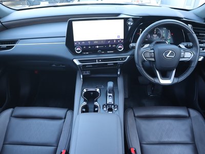 LEXUS RX - 8
