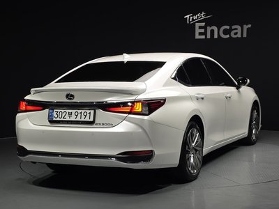 LEXUS ES - 4