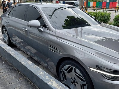 صورة مصغرة 19 لـ 2021 Genesis G90