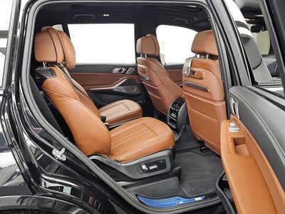 2025 BMW X7 — миниатюра 18