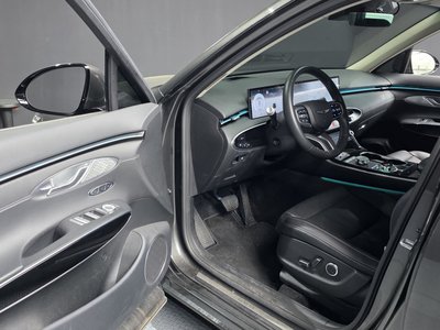 2024 Genesis GV70 photo 10