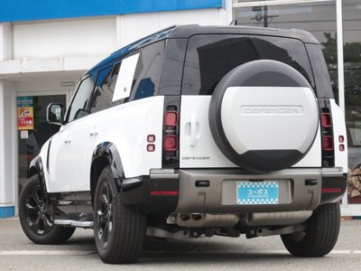 LAND ROVER DEFENDER - 2