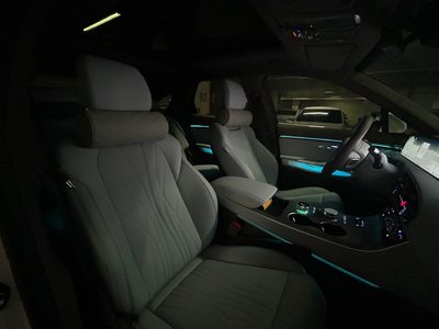 2024 Genesis GV70 thumbnail 16