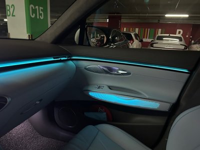 2024 Genesis GV70 thumbnail 11