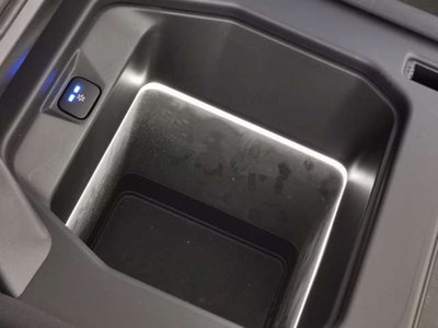 2023 LAND Rover DEFENDER thumbnail 11