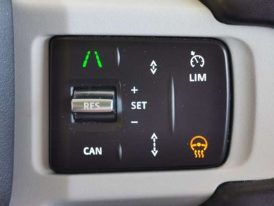 صورة 3 لـ 2023 LAND Rover DEFENDER