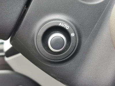 2023 LAND Rover DEFENDER thumbnail 23