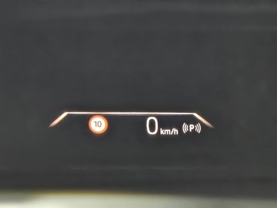 2025 BMW X1 thumbnail 12