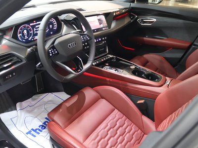 صورة 10 لـ 2025 AUDI S E-TRON GT