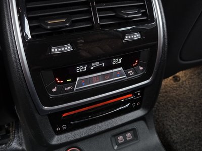 2021 BMW X7 缩略图 33