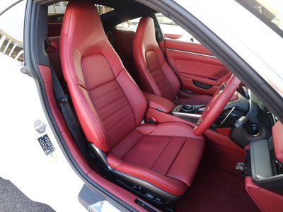 PORSCHE 911 - 9