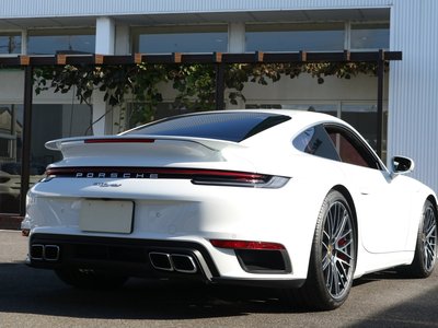 PORSCHE 911 - 4
