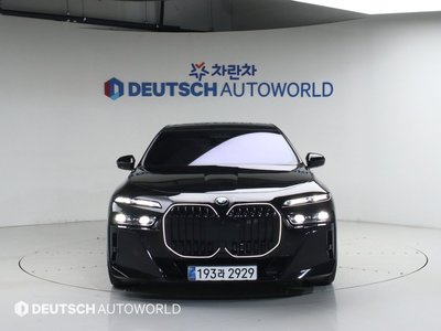 BMW 7 SERIES - 2