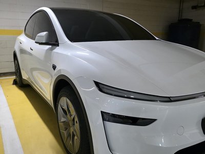 2026 Tesla MODEL Y 照片 1