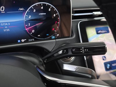 2025 Mercedes-BENZ E-CLASS 缩略图 12