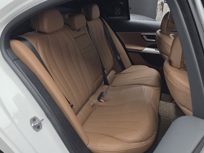 2025 Mercedes-BENZ E-CLASS 缩略图 18