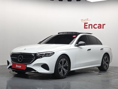 2025 Mercedes-BENZ E-CLASS 照片 1