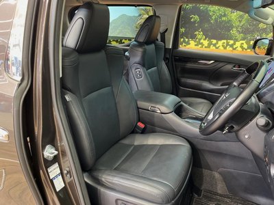 2021 Toyota ALPHARD photo 10