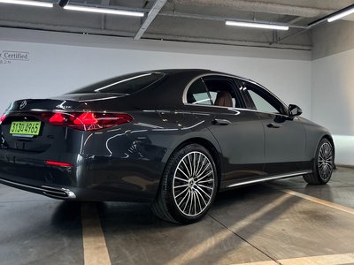 MERCEDES-BENZ E-CLASS - 4