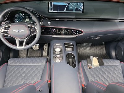 صورة 5 لـ 2022 Genesis GV70
