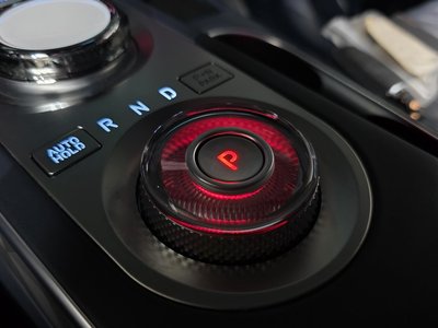 صورة 9 لـ 2022 Genesis GV70