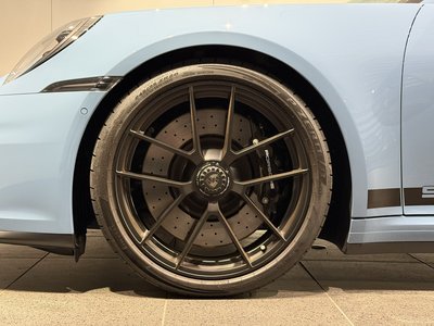 PORSCHE 911 - 10