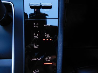 2024 Porsche MACAN — миниатюра 16
